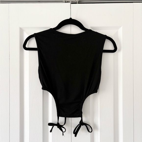 NWT White Fox Boutique Black Out All Night Crop Top - Picture 2 of 3